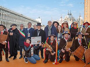 unpli-trapani-e-la-pro-loco-di-salemi-presenti-a-venezia-per-il-carnevale