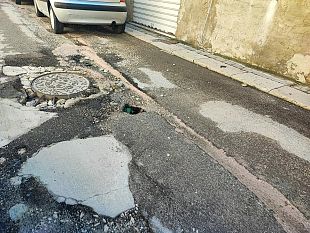 spazio-cittadino-sempre-piu-buche-pericolose-in-giro-per-la-citta