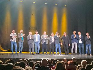 mazara-successo-al-rivoli-per-lo-show-il-meglio-di-pino-e-gli-anticorpi