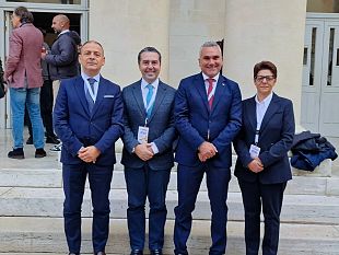 assemblea-delle-province-a-lecce-presente-laura-barone-con-una-delegazione-trapanese
