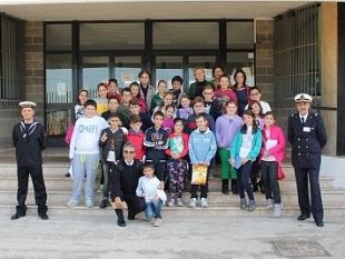 mazara-gli-alunni-del-3-circolo-didattico-baldo-bonsignore-in-visita-in-capitaneria