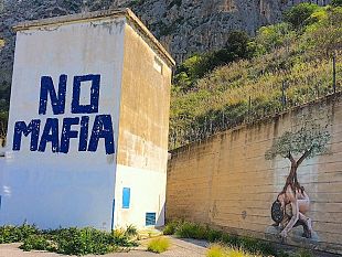 mafia-allalba-operazione-della-polizia-da-qualche-giorno-a-castelvetrano-massiccia-campagna-antimafia-sui-social