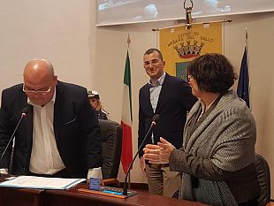 video-consiglio-comunale-di-abbassa-il-sipario-senza-telecamere-tutti-verso-le-amministrative