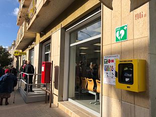 paceco-installato-un-nuovo-defibrillatore-pubblico