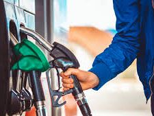 caro-energia-isole-mozione-per-la-carta-carburante