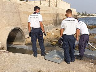 fuoriuscita-di-liquami-sul-lungomare-san-vito-intervento-della-capitaneria