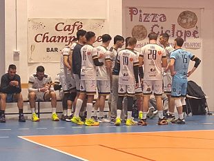 serie-b-lo-sciacca-di-enzo-graffeo-lotta-ma-arriva-un-altra-sconfitta-in-trasferta