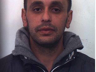 trapani-sorpreso-con-sostanza-stupefacente-nei-pantaloni-un-arresto-ed-una-denuncia-dei-carabinieri