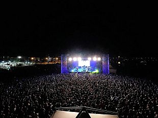 cous-cous-fest-senegal-usa-e-italia-in-corsa-per-il-titolo-oltre-15mila-in-spiaggia-per-mahmood