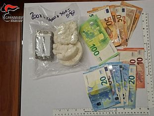 girava-ad-alcamo-con-300-grammi-di-droga-arrestato-19enne-di-partinico