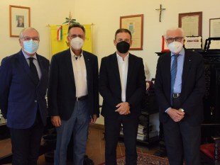 visita-al-palazzo-di-citta-dei-vertici-rotary