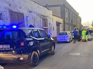 castelvetrano/marinella-di-selinunte-ubriaco-danneggia-auto-e-spaventa-i-cittadini