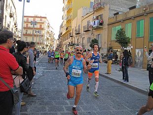 imprese-a-ripetizione-per-michele-d-errico-dopo-la-100-km-dei-due-mari-altre-due-maratone