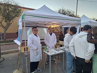 petrosino-i-ragazzi-delliiss-r-daltavilla-alla-manifestazione-vino-vivo