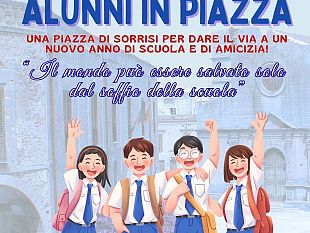 alunni-in-piazza-per-iniziare-un-nuovo-anno-scolastico-fatto-di-sorrisi-e-di-amicizia