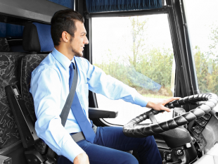 alcamo-pubblicato-il-bando-di-concorso-per-un-posto-di-autista-scuolabus