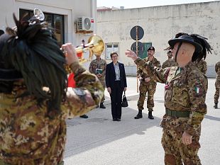 il-prefetto-di-trapani-visita-il-6-bersaglieri