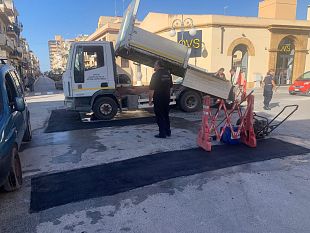 mazara-al-via-i-lavori-di-messa-in-sicurezza-e-sistemazione-di-tratti-di-manto-stradale-in-centro-cittadino