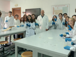 al-liceo-adria-ballatore-di-mazara-si-incrementano-le-competenze-stem-avvio-labscienze-1
