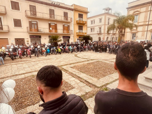 partanna-si-stringe-nel-dolore-lultimo-saluto-a-calogero-ingoglia