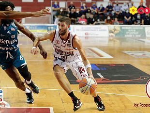 la-pallacanestro-trapani-perde-contro-la-capolista-cantu