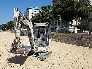 mazara-spiaggia-in-citta-iniziano-i-lavori-per-il-solarium-tanto-agognato