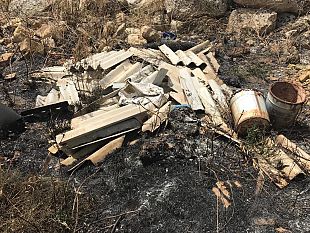 mazara-rischio-amianto-eternit-abbandonato-a-borgata-costiera-segnalazione-dal-comitato-il-mulino-e-dal-m5s