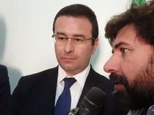 intervista-al-sottosegretario-agli-interni-stefano-candiani-in-visita-al-comparto-pesca-di-mazara