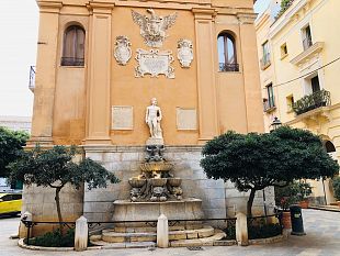 accademia-sport-trapani-e-stefaniamode-ridanno-lustro-alla-fontana-di-saturno