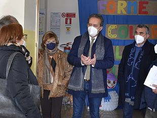 atti-di-vandalismo-in-2-plessi-scolastici-in-corso-la-pulizie-delle-aule
