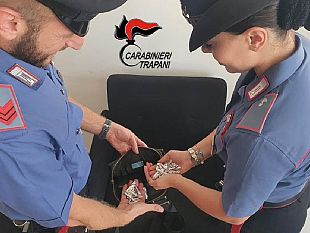 marsala/marsala-i-carabinieri-trovano-57-dosi-di-droga-arrestato-26enne