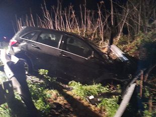 perde-il-controllo-dellauto-e-si-schianta-contro-il-guardrail-nella-statale-115-direzione-campobello