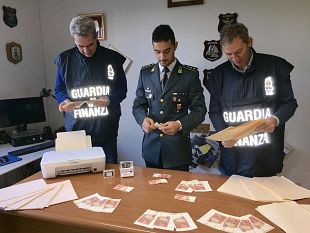 alcamo-scoperta-stamperia-di-banconote-false-due-persone-denunciate