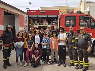 video-studenti-della-pirandello-in-visita-alla-sede-dei-vigili-del-fuoco