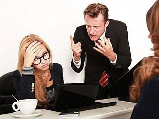 elena-manzini-ci-racconta-le-vessazioni-subite-da-una-lavoratrice-enza-la-mattina-2