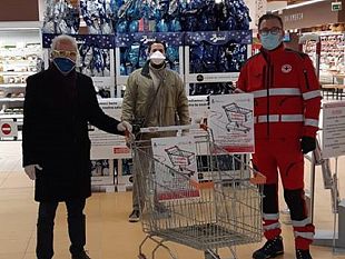 parte-il-carrello-solidale-amministrazione-comunale-e-croce-rossa-castelvetrano-insieme-per-i-bisognosi