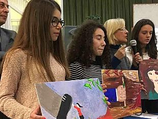 marsala-installate-le-cassette-di-pronto-soccorso-rosa-all-istituto-s-pellegrino