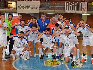 il-futsal-mazara-ingrana-la-quinta-e-continua-a-viaggiare-in-vetta