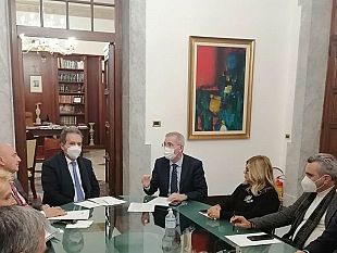 porto-marsala-riunione-al-comune-con-lass-alle-infrastrutture-marco-falcone