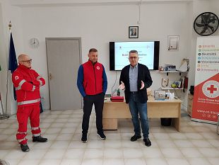 insieme-per-la-vita-misericordia-croce-rossa-e-informatori-scientifici-uniti-nel-segno-del-primo-soccorso