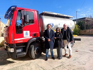 petrosino-acquistata-unautobotte-con-i-fondi-della-protezione-civile