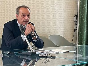 cittadinanza-agli-equipaggi-delle-ong-scontro-tra-fratelli-ditalia-e-il-sindaco-tranchida-video