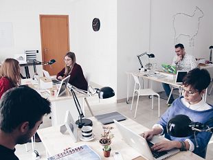 periferica-coworking-nasce-a-mazara-il-primo-spazio-dedicato-a-professionisti-studenti-e-creativi