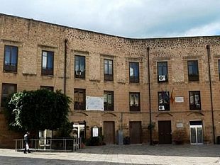 castelvetranesi-troviamo-la-forza-di-tornare-a-splendere-questa-e-la-nostra-citta-e-noi-la-dobbiamo-amare-e-difendere
