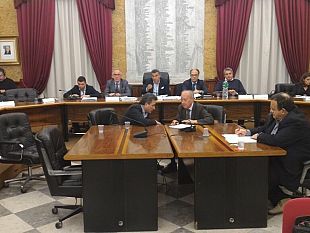 convocazioni-consiglio-comunale-aggiornamento-al-26-4-e-seduta-aperta-sul-porto-del-28-4-2016