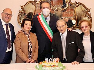 nuovo-centenario-a-marsala-e-nonno-franco-costa