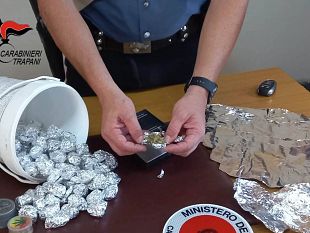marsala/petrosino-spaccio-di-stupefacenti-un-arresto-e-una-denuncia-dei-carabinieri