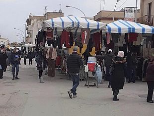 mercatino-settimanale-autorizzata-lattivita-anche-per-le-domeniche-12