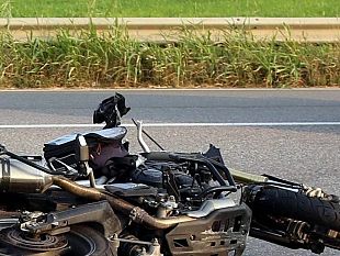 schianto-contro-un-palo-della-luce-muore-motociclista-a-salemi