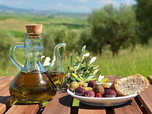 castelvetrano-rientrera-tra-le-citta-dellolio-a-pagare-la-quota-i-deputati-m5s